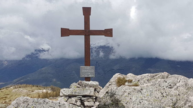 Croce di vetta Monte Dubasso 1538 mt